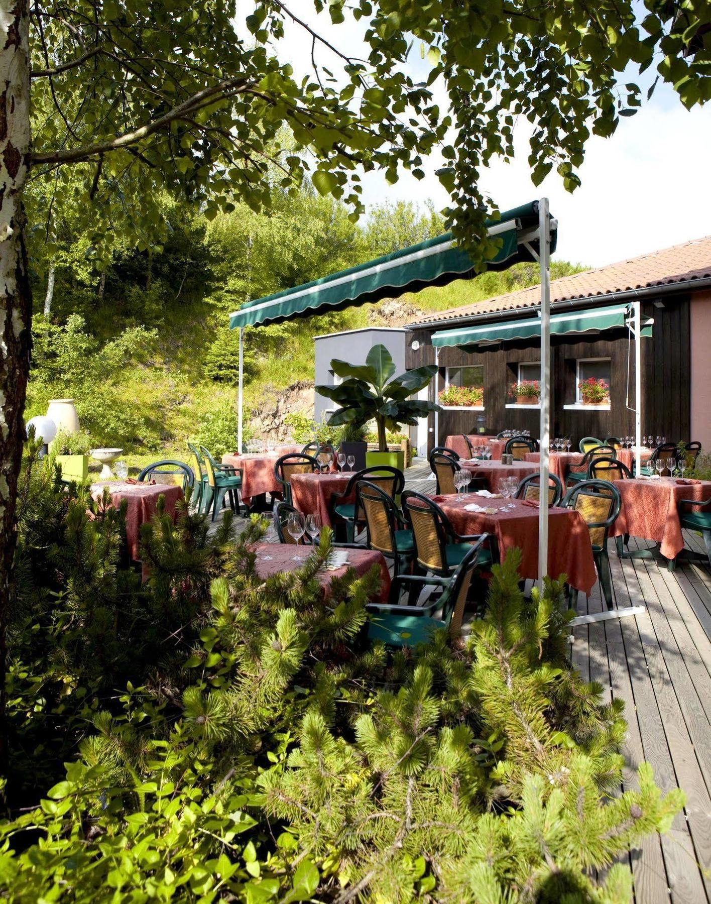 Hotel Restaurant La Tour Dunieres Exterior foto